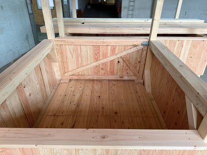 Heuraufe HUGE 2x2m mit Dach 5x5m + Dachpappe und Unterspannbahn - MeineHeuraufe